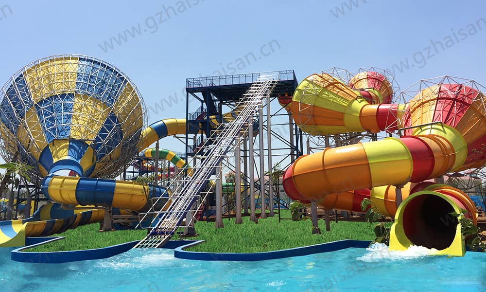 河南洛阳中赫梦幻水世界大喇叭、暴风谷组合