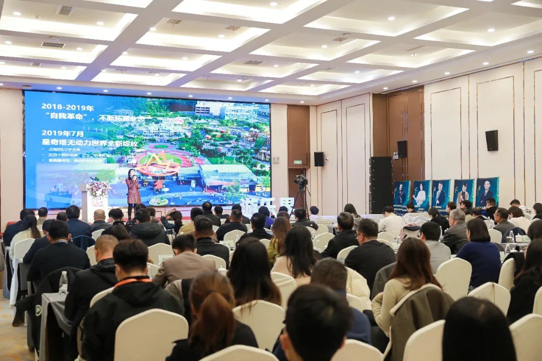 金冠荣耀，见证卓越！jinnianhui今年会游乐斩获两项重量级大奖